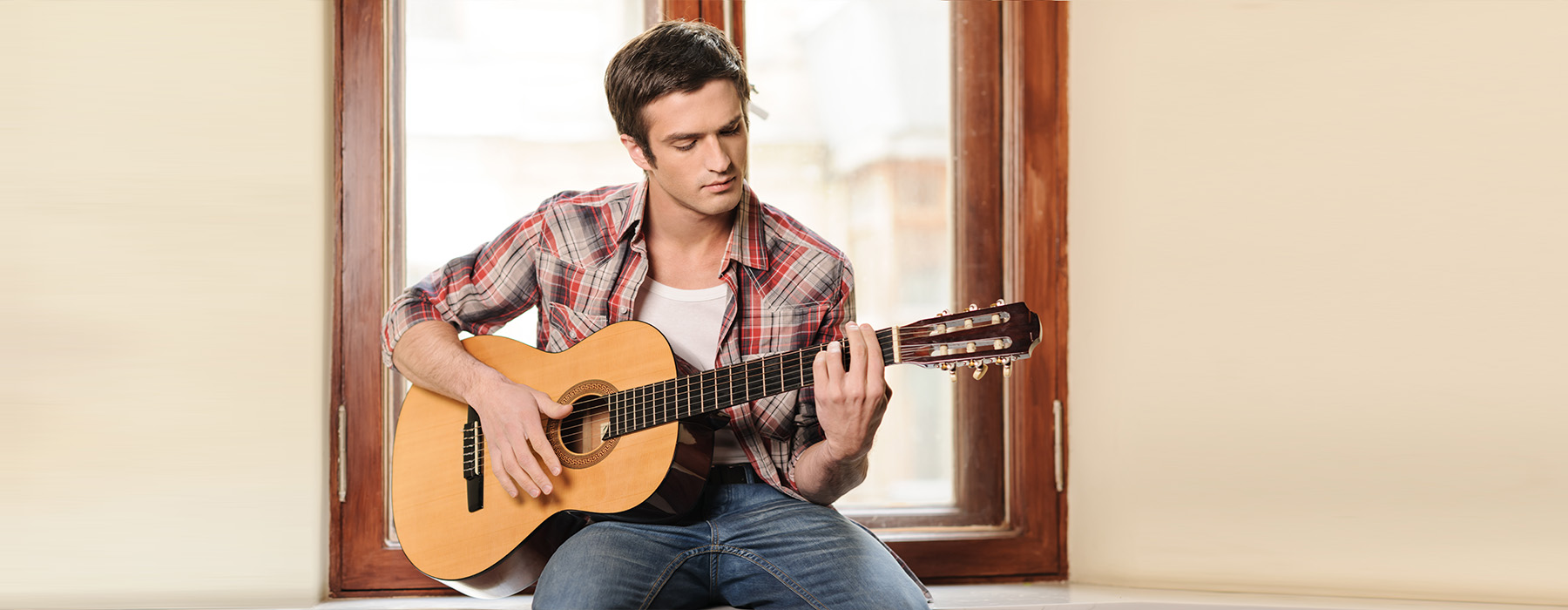 Acoustic guitar rental Presto Instruments